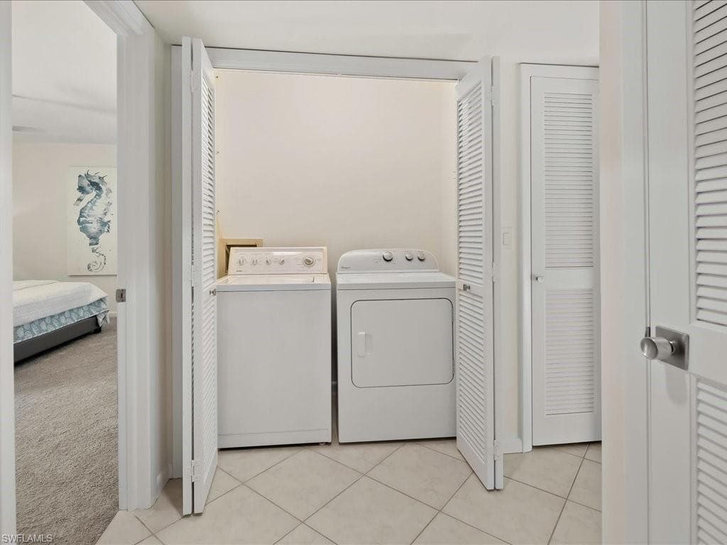 741 10th Ave S E, Naples, FL 34102-23