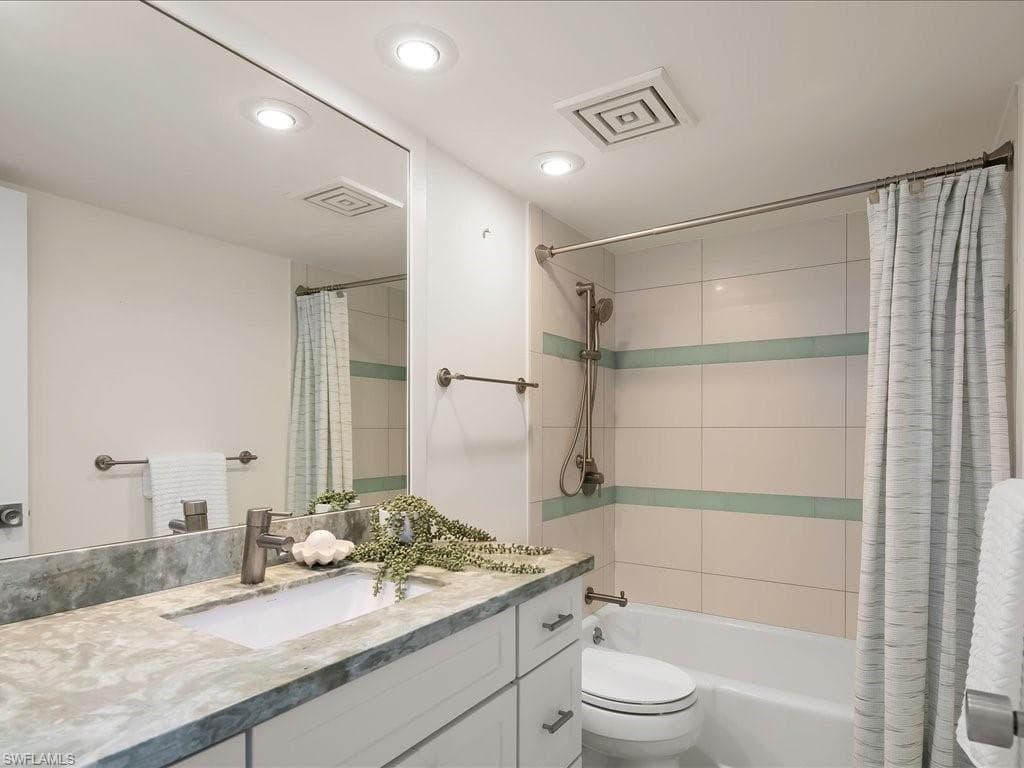 741 10th Ave S E, Naples, FL 34102-26