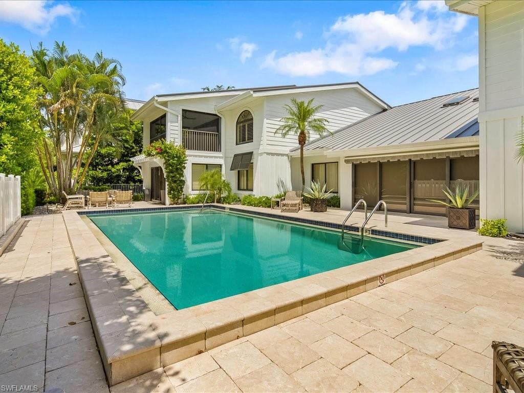 741 10th Ave S E, Naples, FL 34102-29