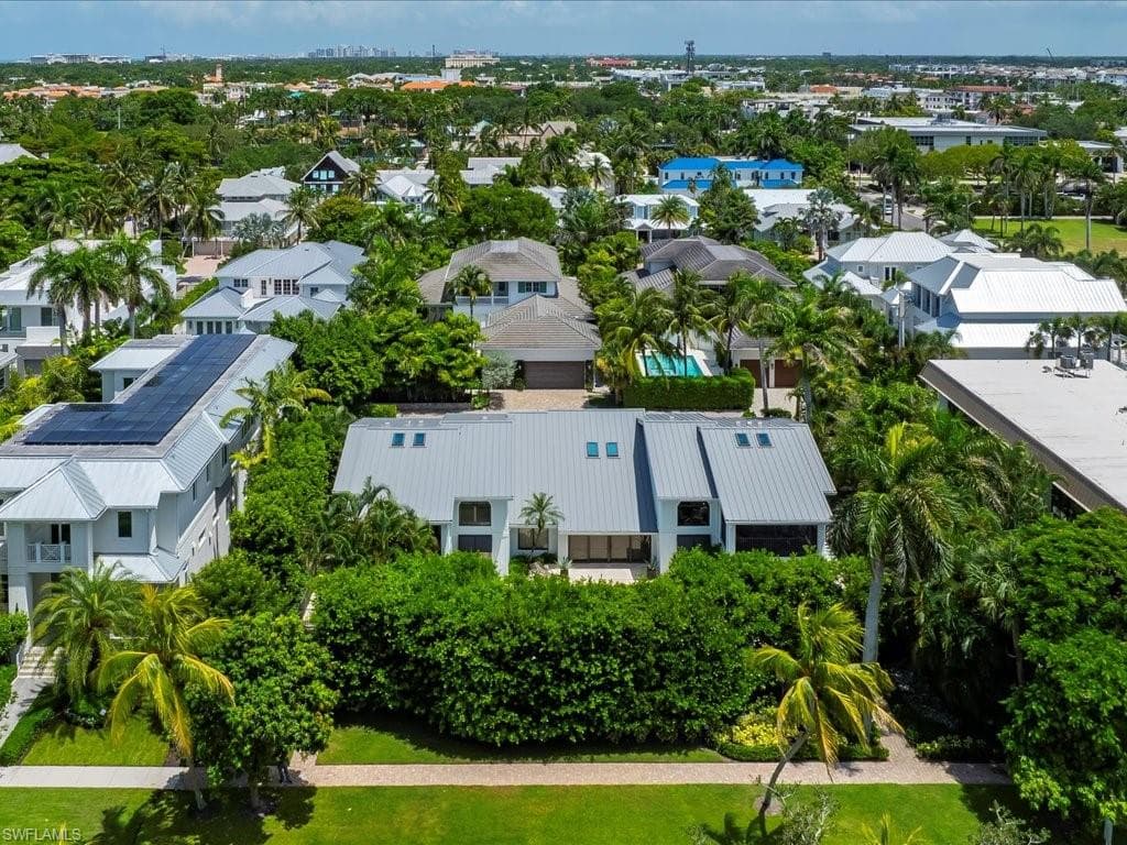 741 10th Ave S E, Naples, FL 34102-41