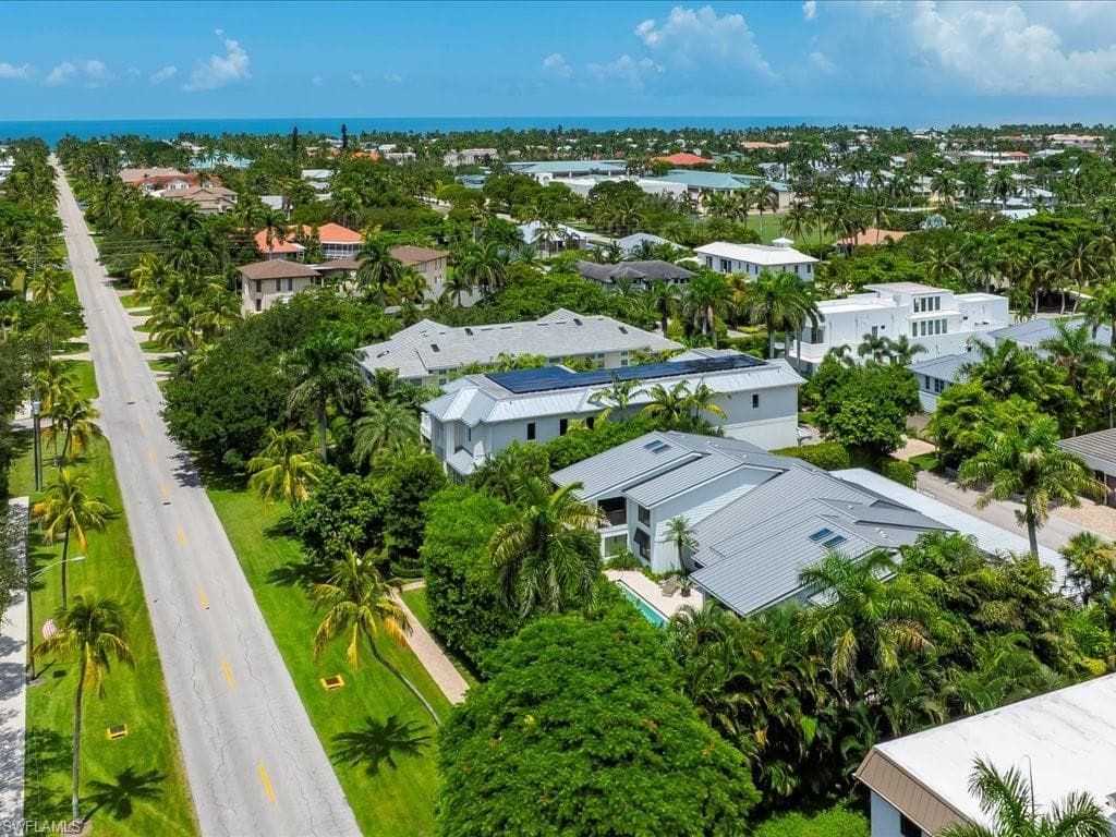 741 10th Ave S E, Naples, FL 34102-43