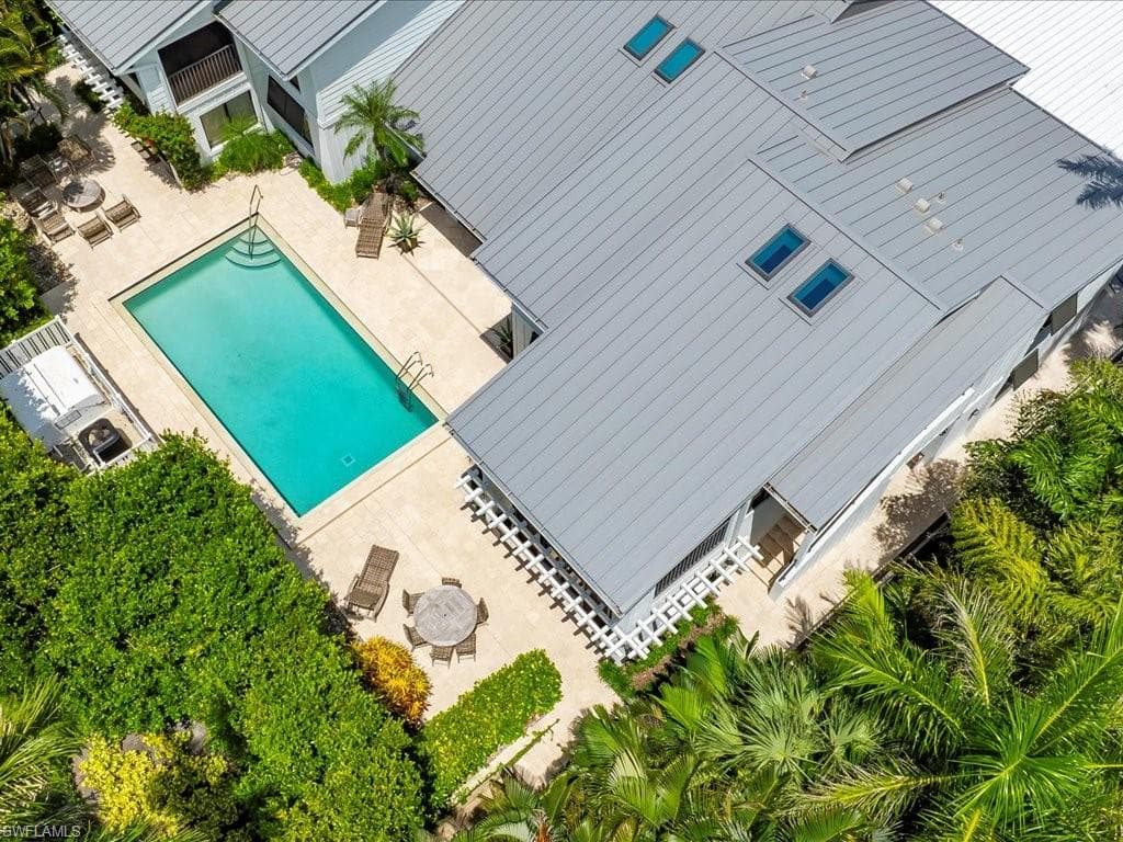 741 10th Ave S E, Naples, FL 34102-44