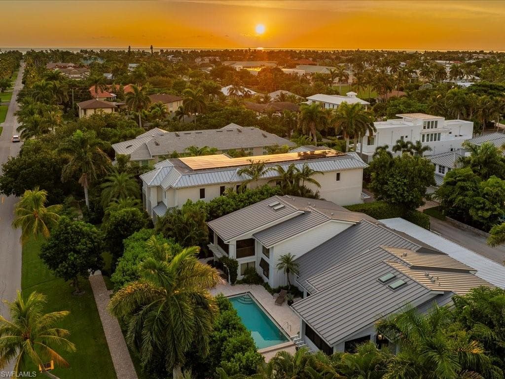 741 10th Ave S E, Naples, FL 34102-45