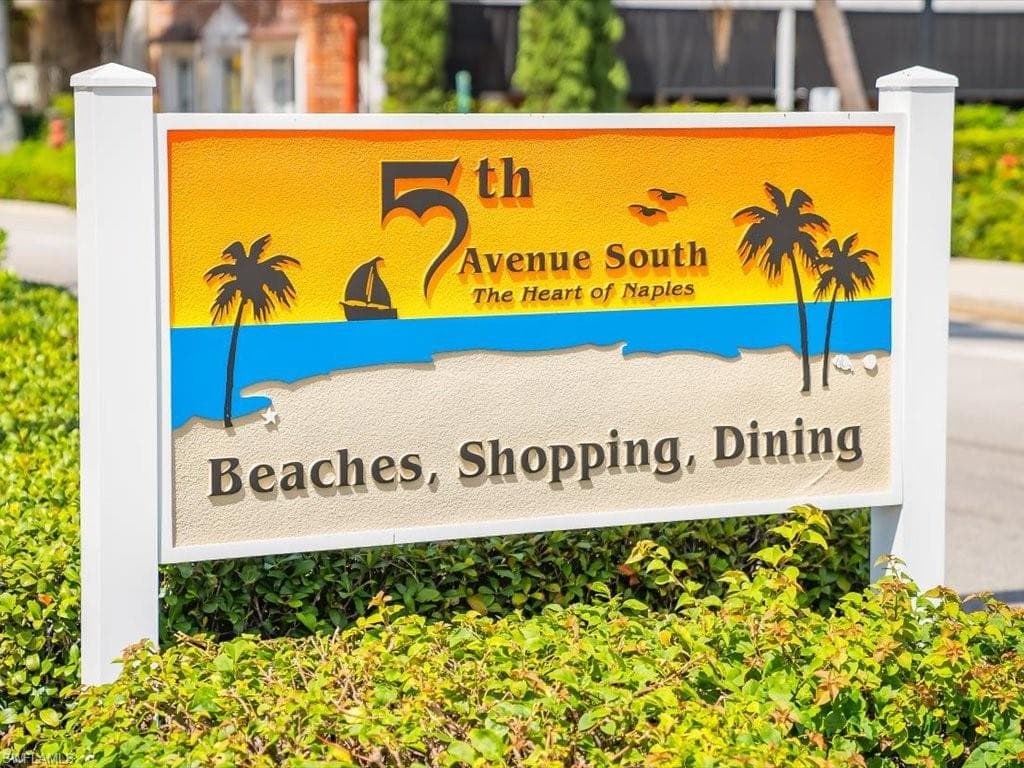 741 10th Ave S E, Naples, FL 34102-46