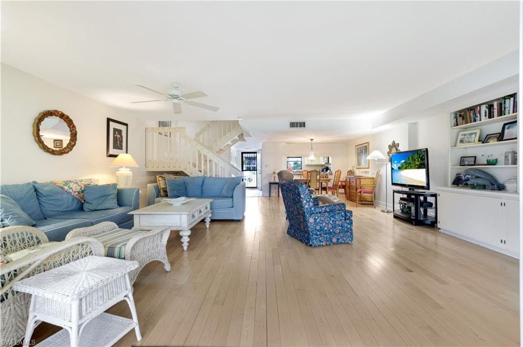 1510 Imperial Golf Course Blvd 111, Naples, FL 34110-8