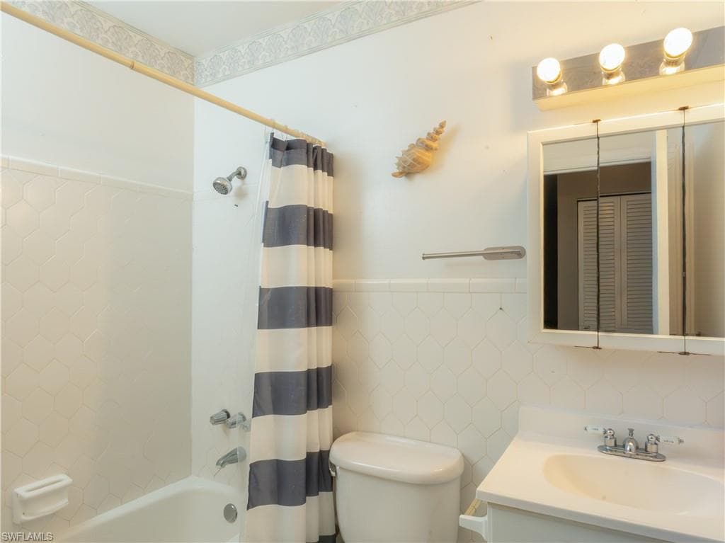 190 Collier Blvd N7, Marco Island, FL 34145-12