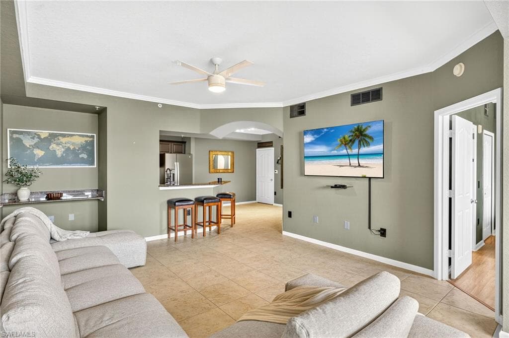 12955 Positano Cir 305, Naples, FL 34105-3