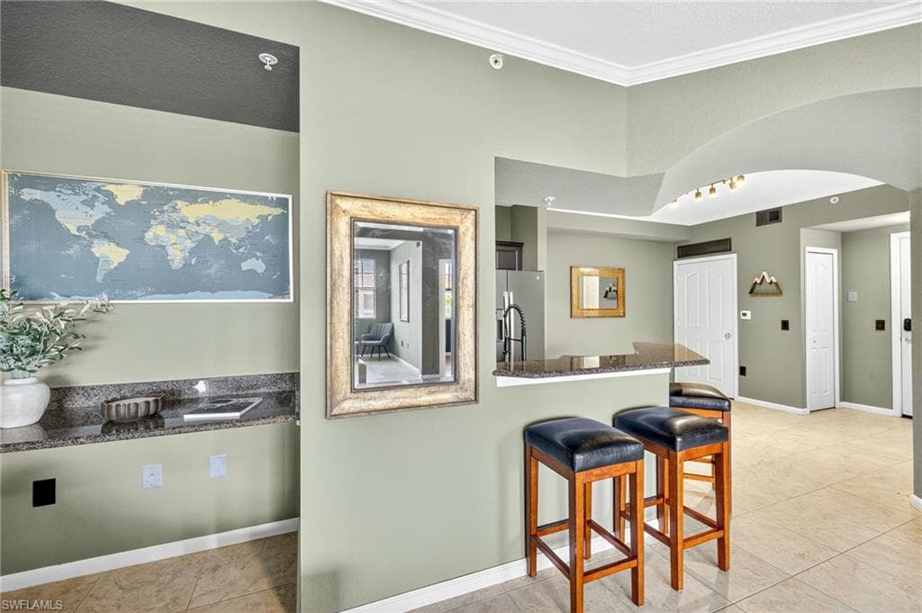 12955 Positano Cir 305, Naples, FL 34105-4