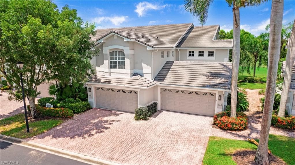 6025 Pinnacle Ln 6-602, Naples, FL 34110-1