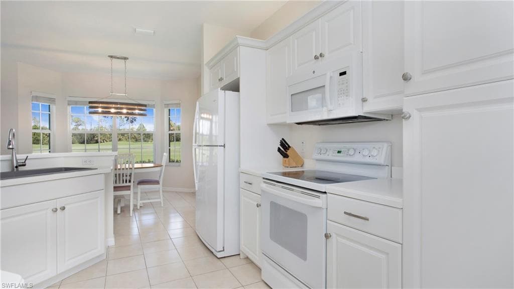 6025 Pinnacle Ln 6-602, Naples, FL 34110-4