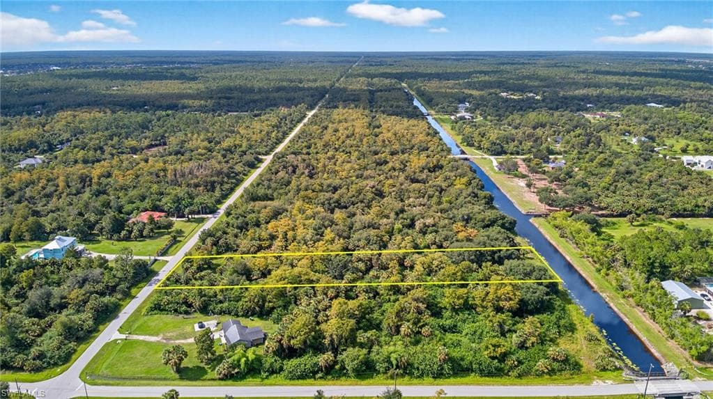 4065 Wilson Blvd N, Naples, FL 34120-3