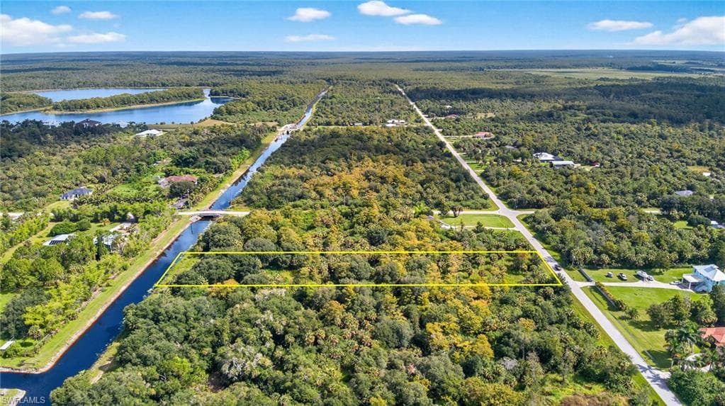 4065 Wilson Blvd N, Naples, FL 34120-5