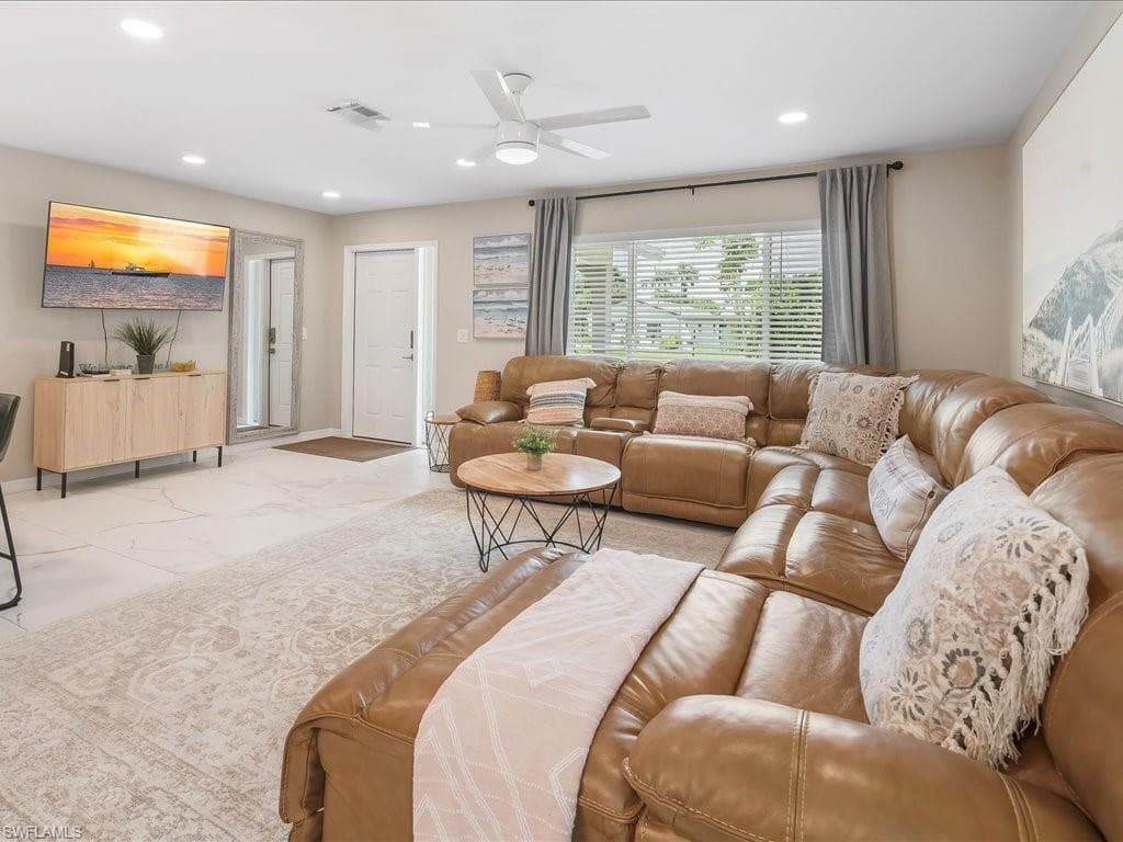 760 100th Ave N, Naples, FL 34108-11