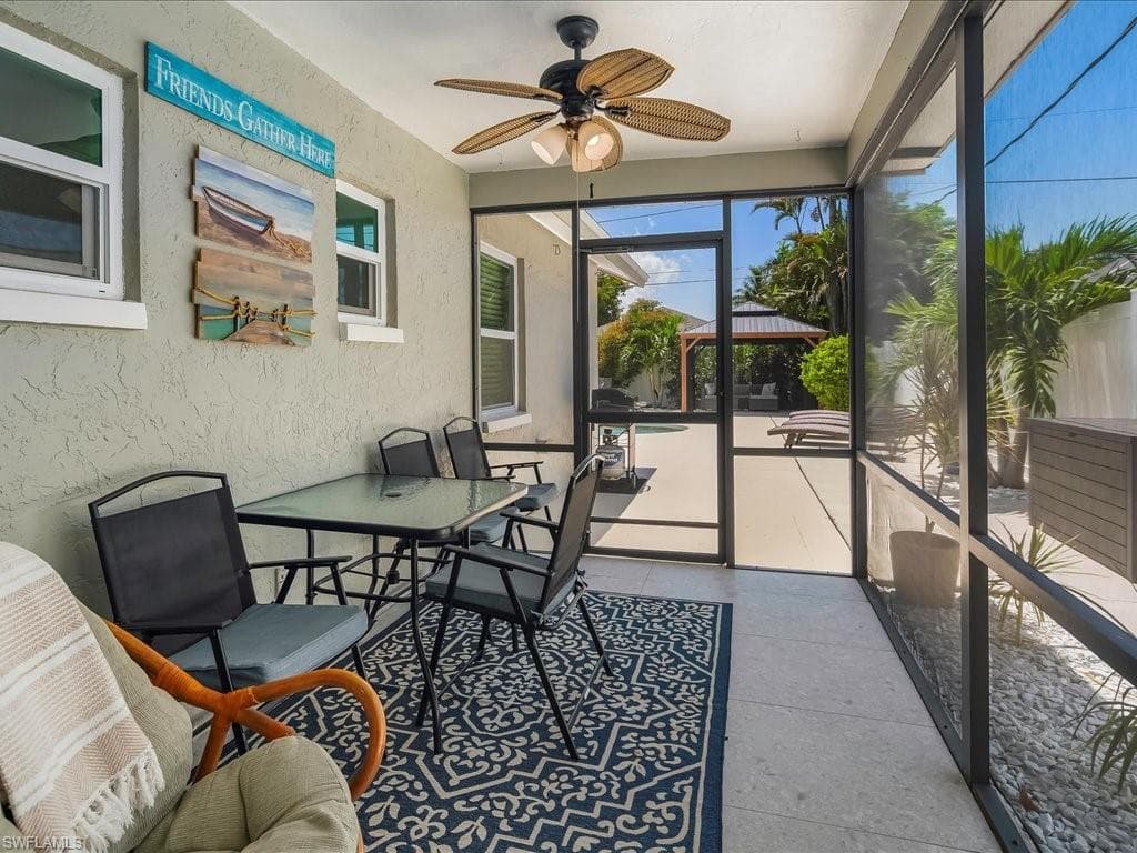 760 100th Ave N, Naples, FL 34108-25
