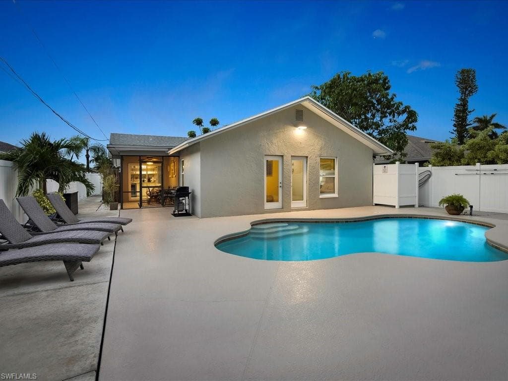 760 100th Ave N, Naples, FL 34108-31