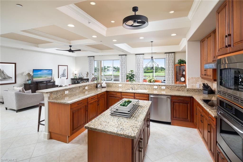 580 Avellino Isles Cir 202, Naples, FL 34119-10