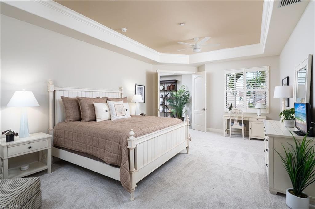 580 Avellino Isles Cir 202, Naples, FL 34119-15
