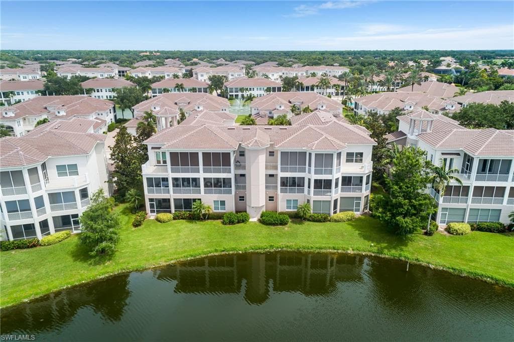 580 Avellino Isles Cir 202, Naples, FL 34119-35