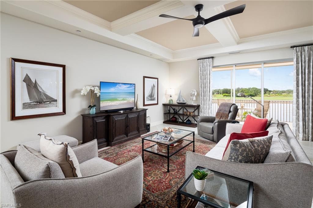 580 Avellino Isles Cir 202, Naples, FL 34119-7