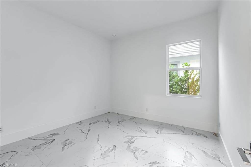 9659 Moonflower Ct, Other, FL 34114-19