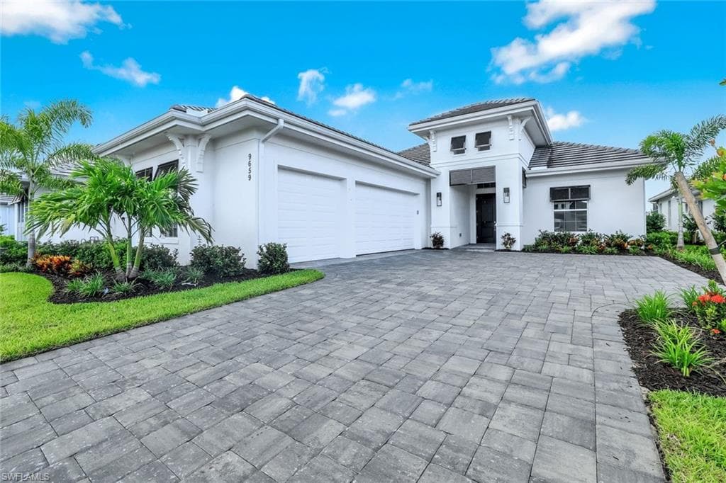 9659 Moonflower Ct, Other, FL 34114-3