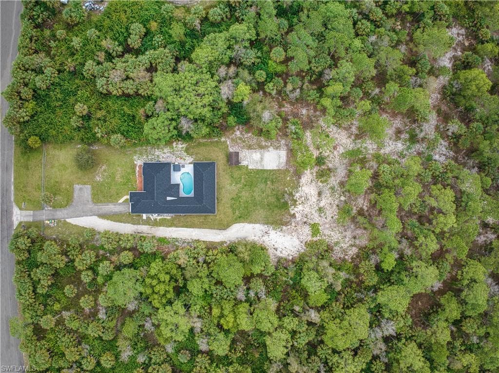 1011 9th St SW, Naples, FL 34117-16