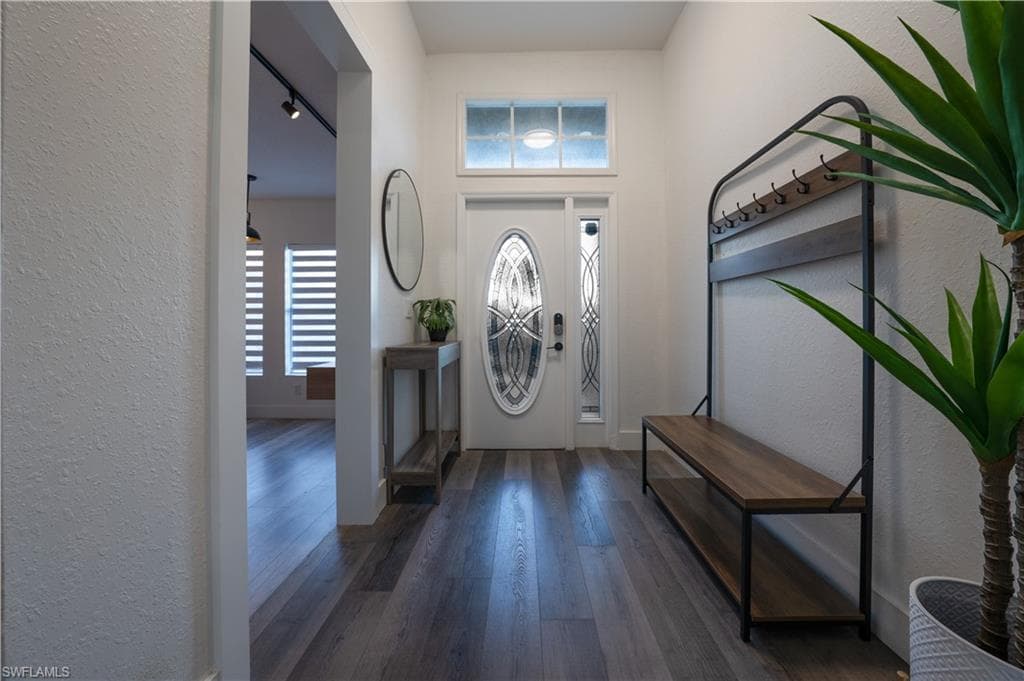 1011 9th St SW, Naples, FL 34117-37