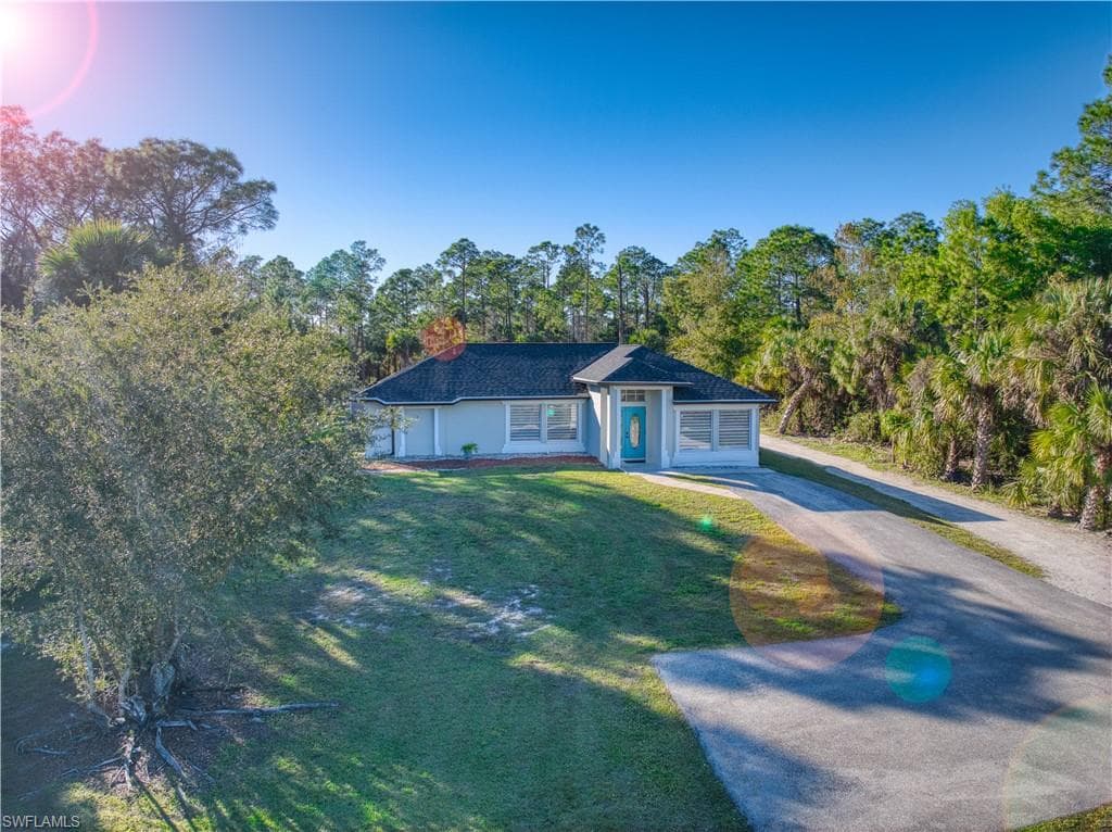 1011 9th St SW, Naples, FL 34117-39