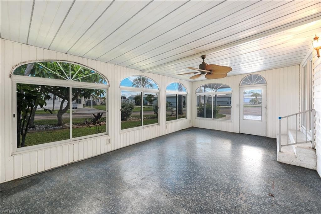 274 Yorkshire Ave, Fort Myers, FL 33908-16