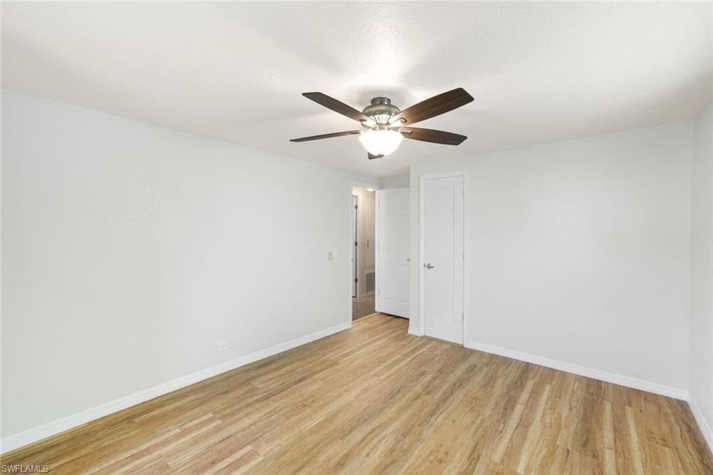 274 Yorkshire Ave, Fort Myers, FL 33908-20