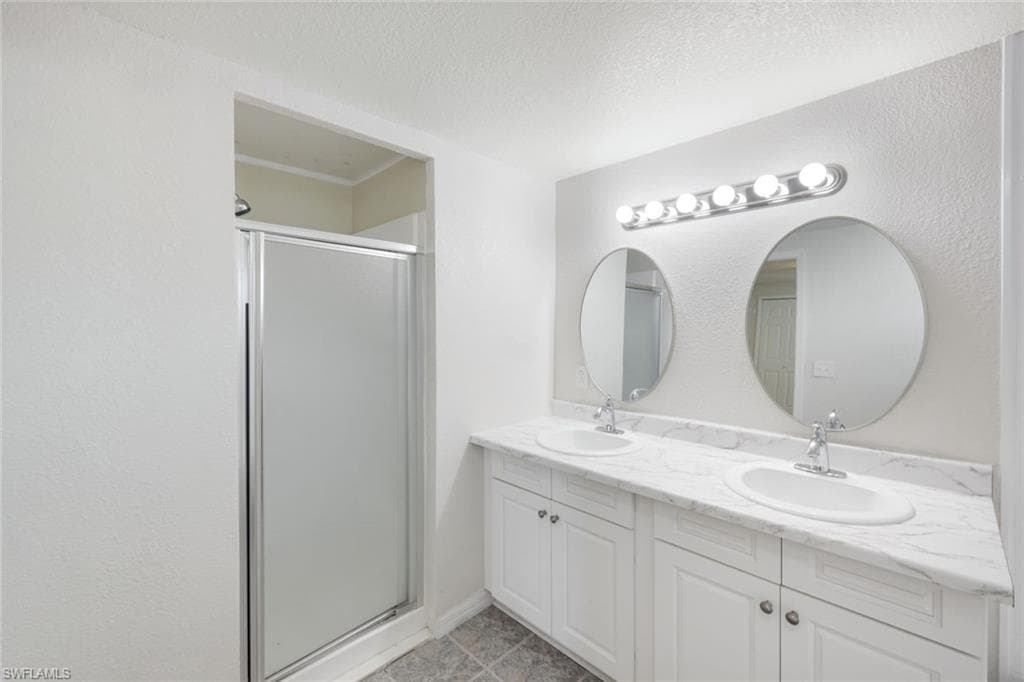 274 Yorkshire Ave, Fort Myers, FL 33908-22
