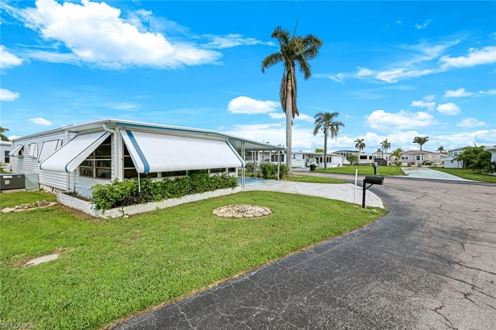 274 Yorkshire Ave, Fort Myers, FL 33908-31