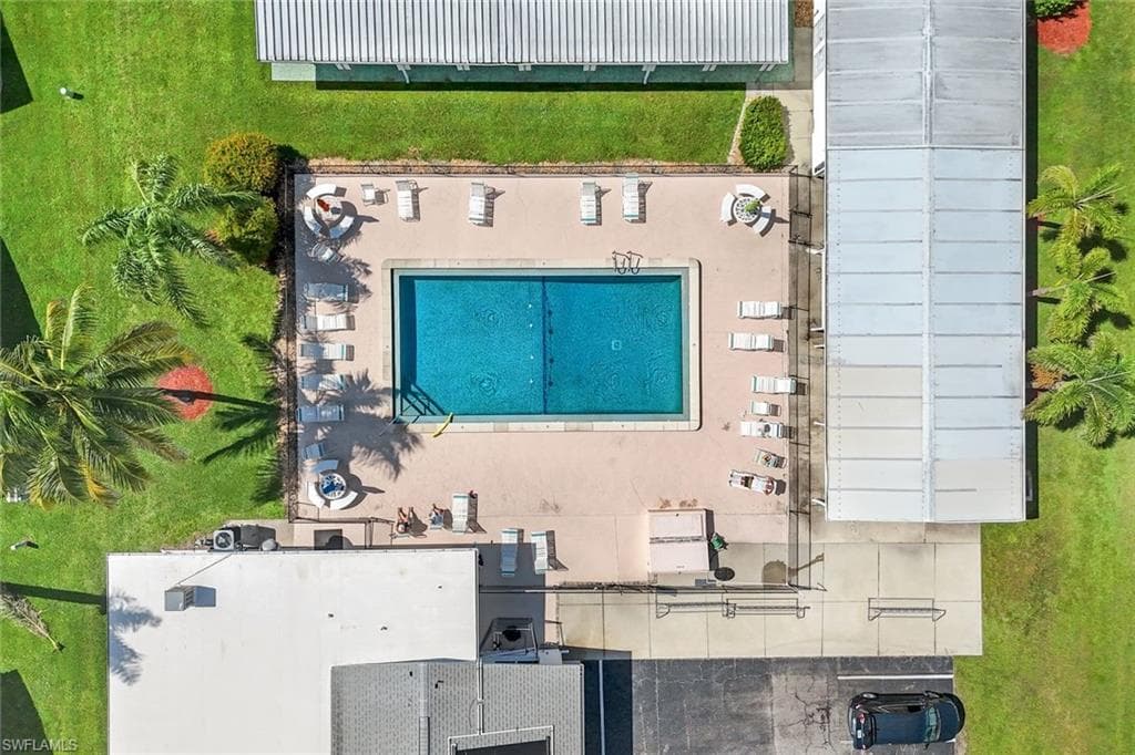 274 Yorkshire Ave, Fort Myers, FL 33908-34