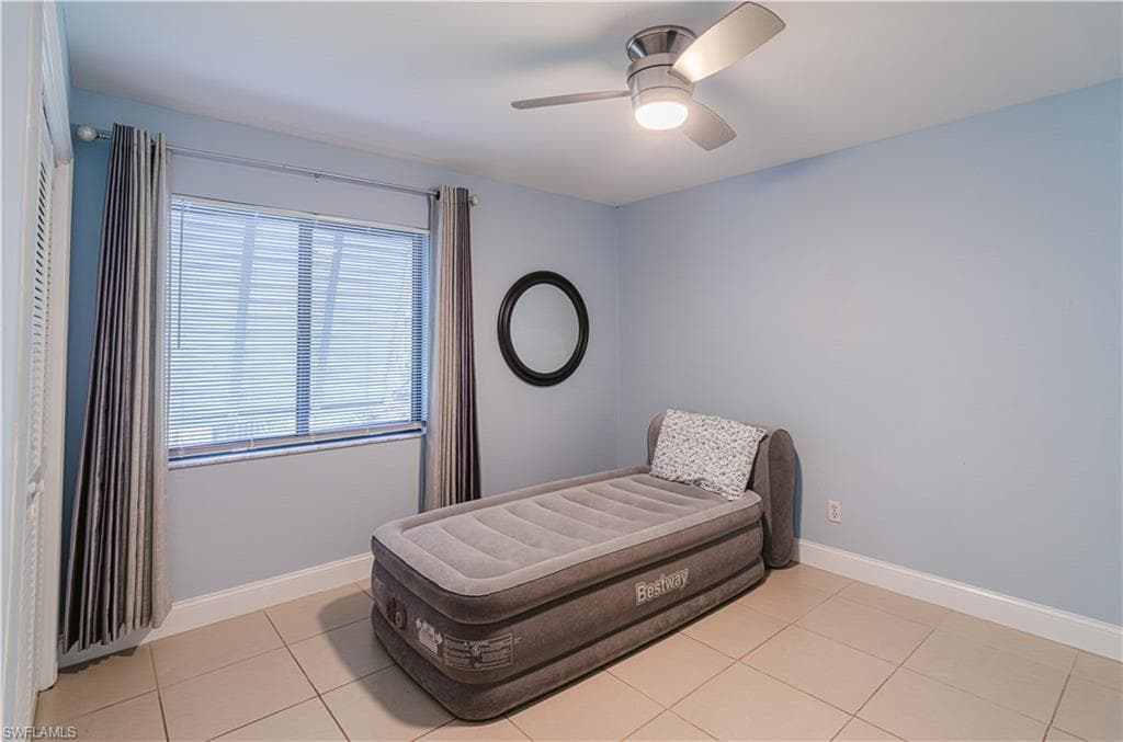 1107 21st Ave, Cape Coral, FL 33990-23