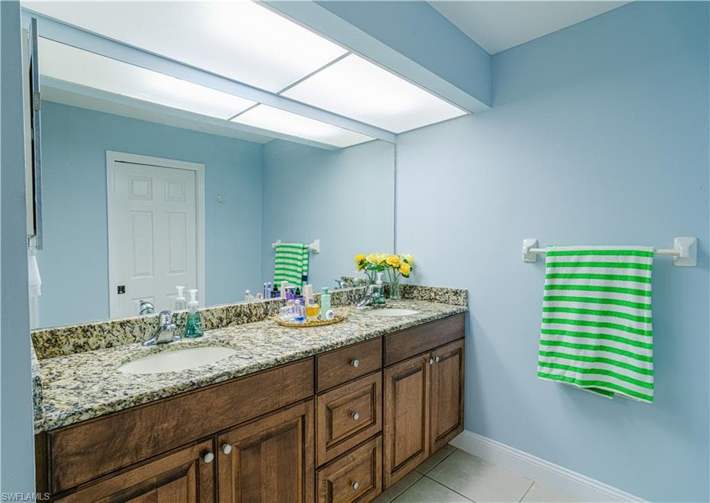 1107 21st Ave, Cape Coral, FL 33990-26
