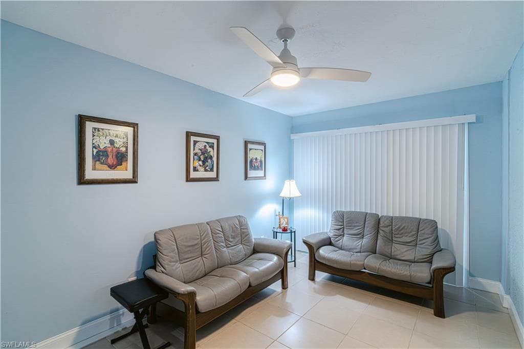 1107 21st Ave, Cape Coral, FL 33990-30