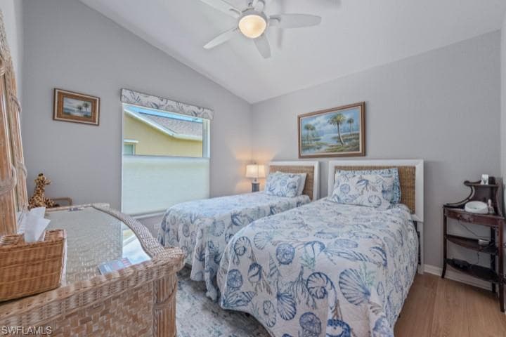 5803 Greenwood Cir 125, Naples, FL 34112-9
