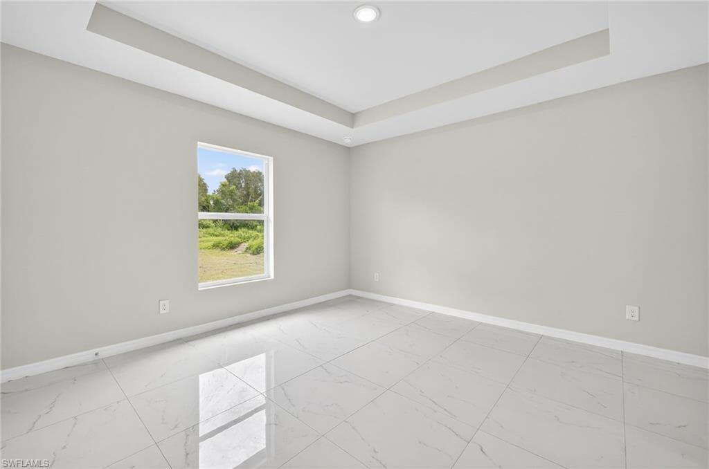 321 Ranier Ave, Lehigh Acres, FL 33974-17