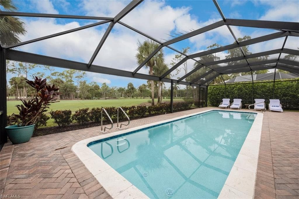 562 Cormorant Cv, Naples, FL 34113-12