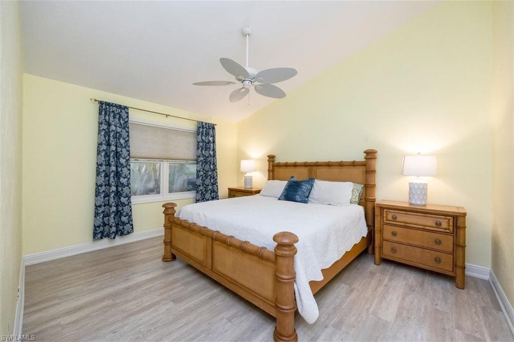 562 Cormorant Cv, Naples, FL 34113-21