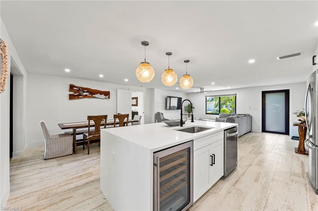 9793 Tonya Ct, Bonita Springs, FL 34135-16