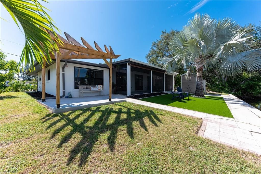 9793 Tonya Ct, Bonita Springs, FL 34135-32