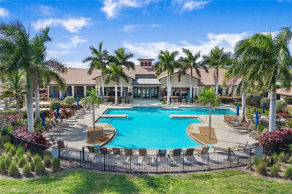 1238 Kendari Ter, Naples, FL 34113-33