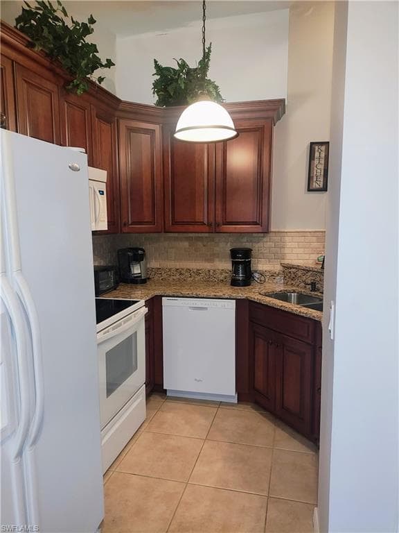 2721 3rd Ave, Cape Coral, FL 33914-8