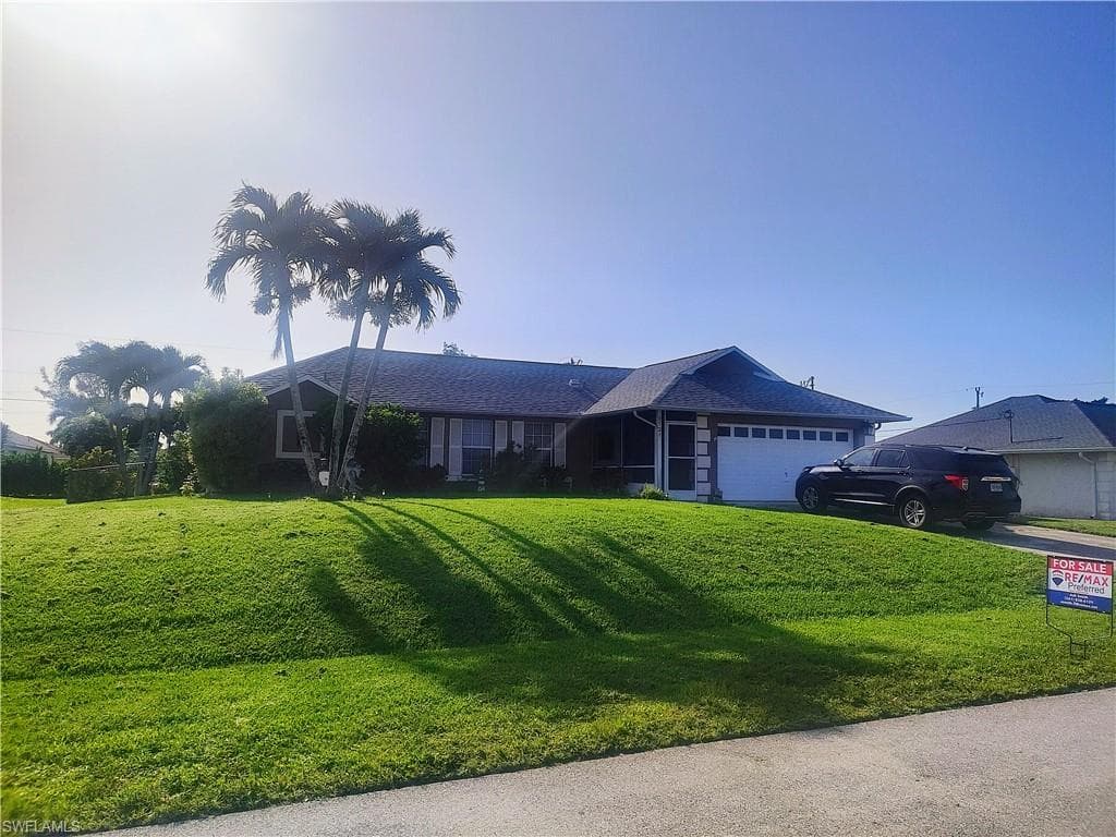 2721 3rd Ave, Cape Coral, FL 33914-1