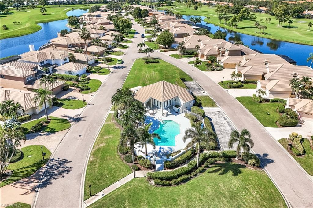 10354 Quail Crown Dr, Naples, FL 34119-20