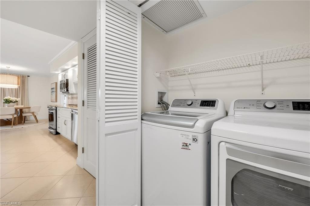 3401 Gulf Shore Blvd N 205, Naples, FL 34103-16