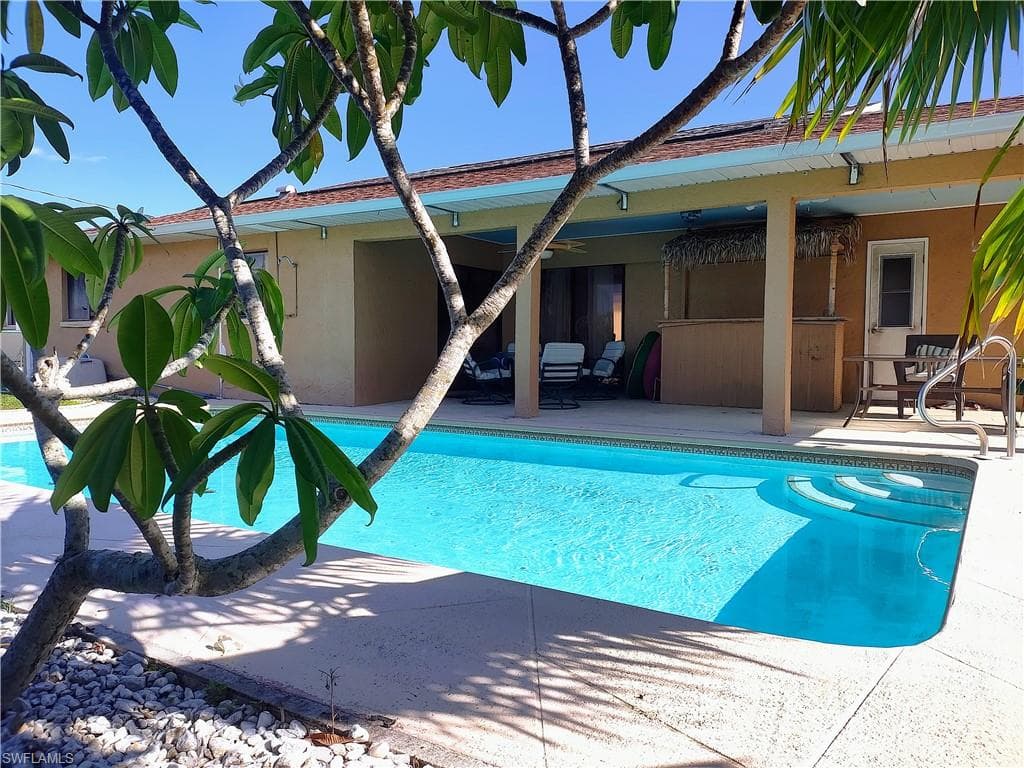 418 46th Ter, Cape Coral, FL 33914-2
