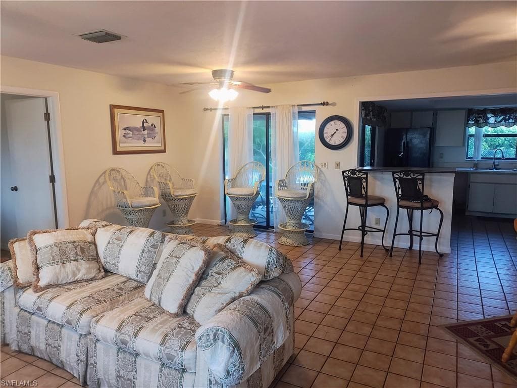 418 46th Ter, Cape Coral, FL 33914-5