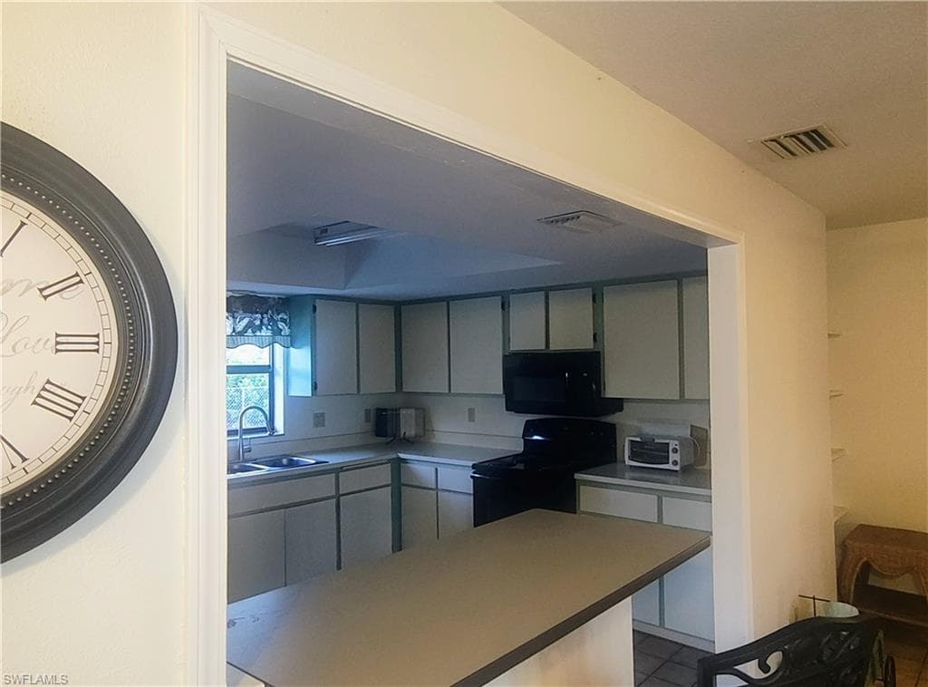 418 46th Ter, Cape Coral, FL 33914-7